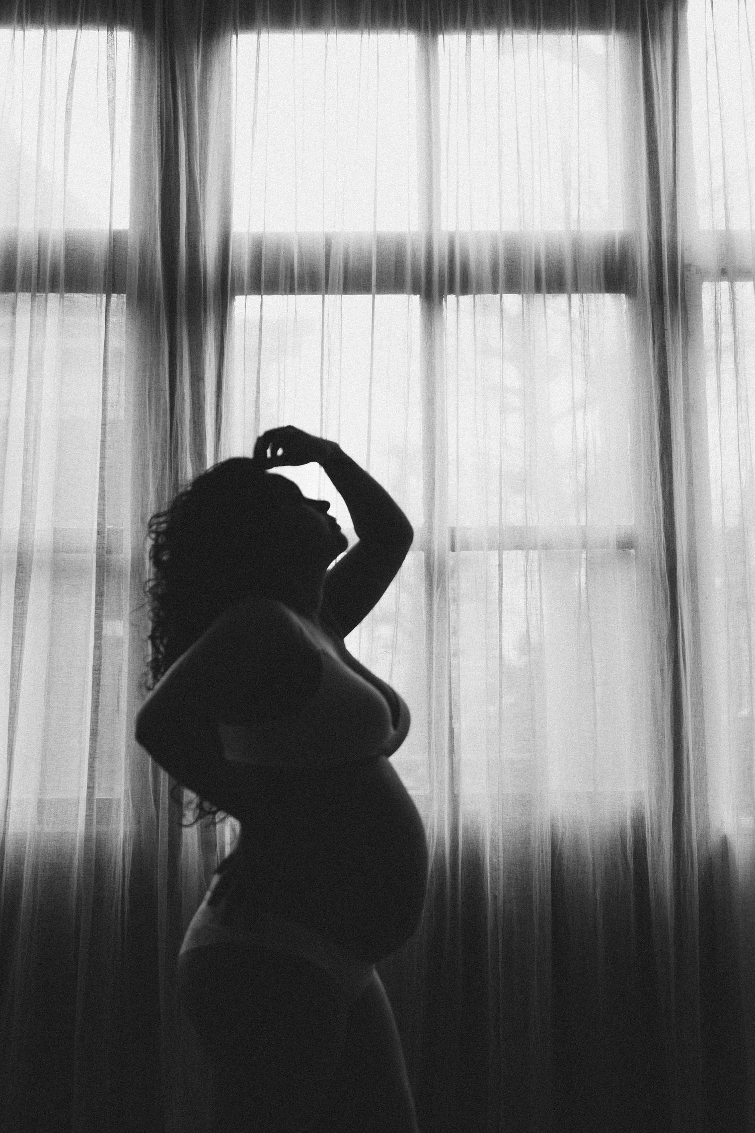 Zwangerschapsfotografie. Creatief beeld, intiem portret. Boudoir fotografie.