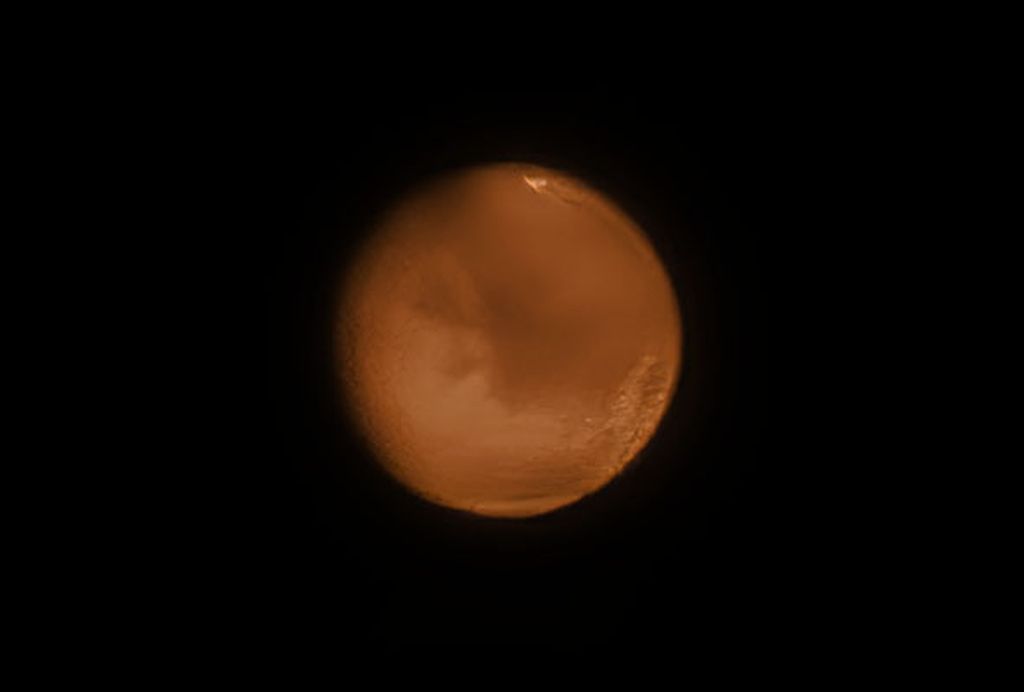 DUST STORM ON MARS