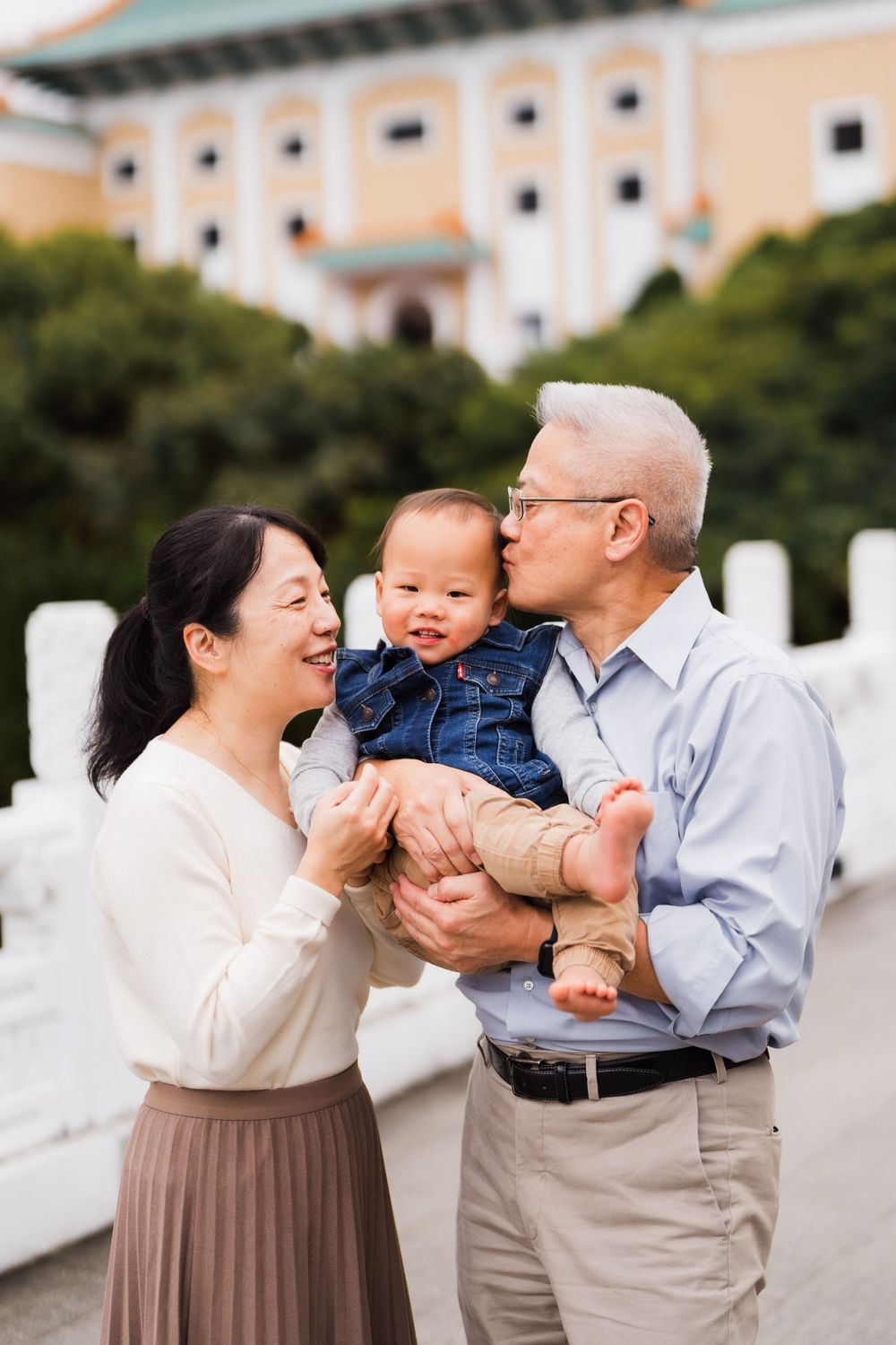 grandparents with baby at National Palace Museum