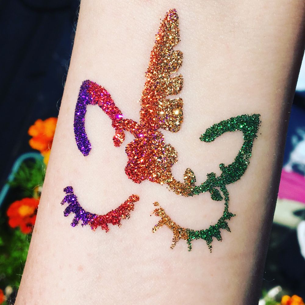GLITTER TATTOO