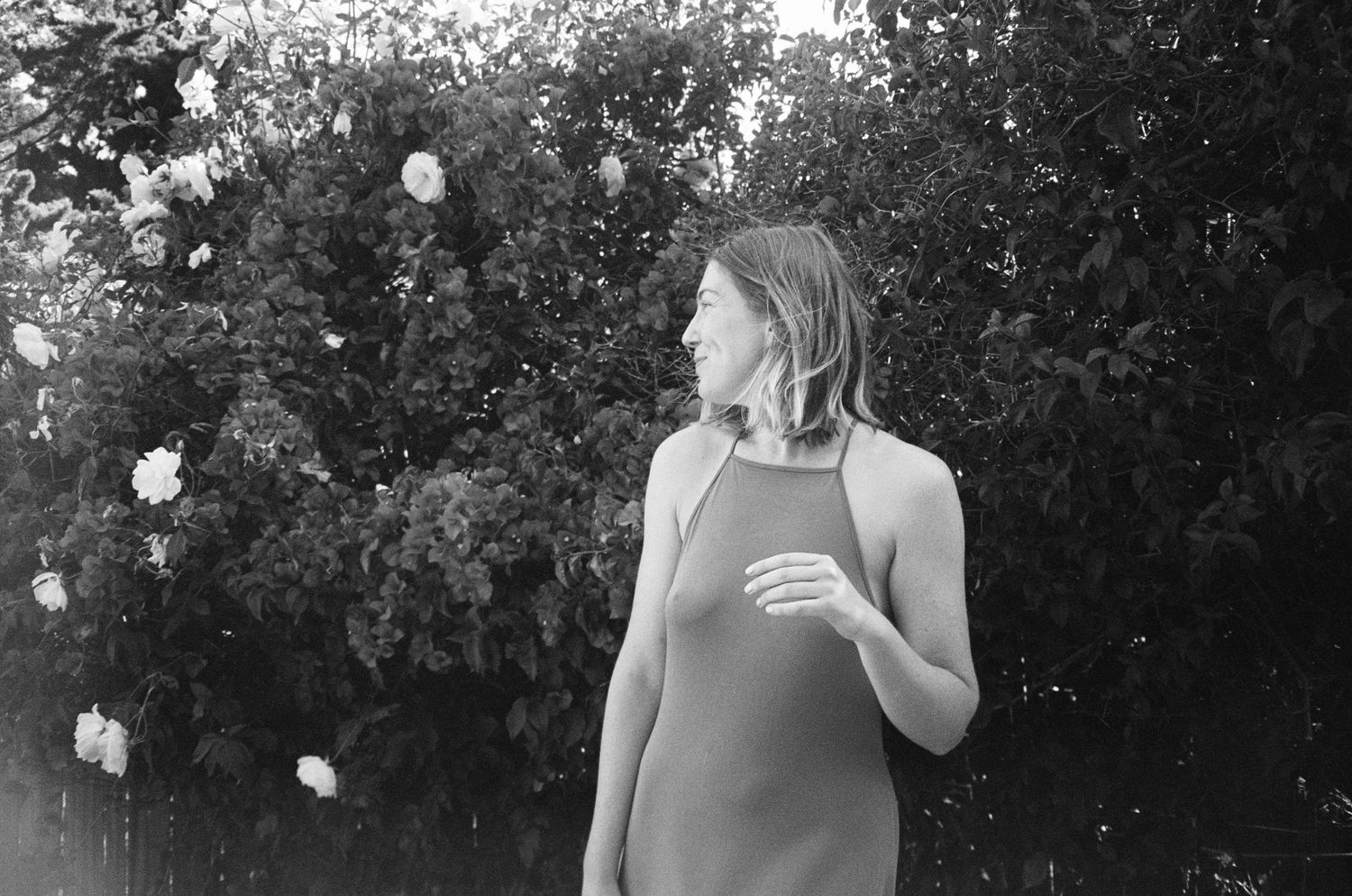 candid portrait photographer capturing movement and connection in a documentary style in San Francisco Bay Area