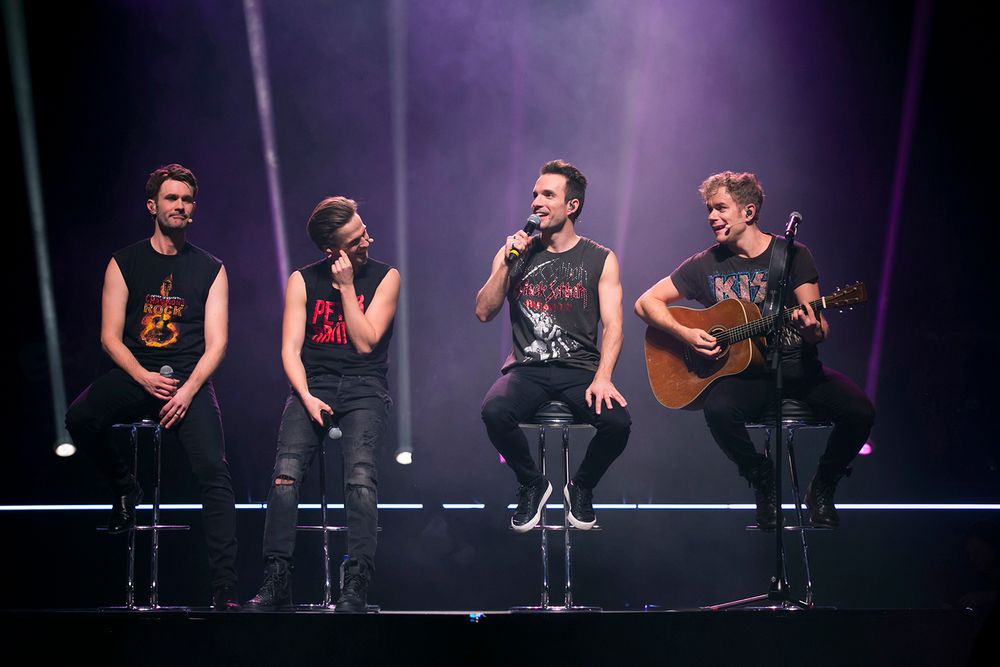 Oh what a night I Globen. Fotograf Rebecca Nordin. Peter Johansson, David Lindgren, Robert Rydberg och Bruno Mitsogiannis. Alla fyra.