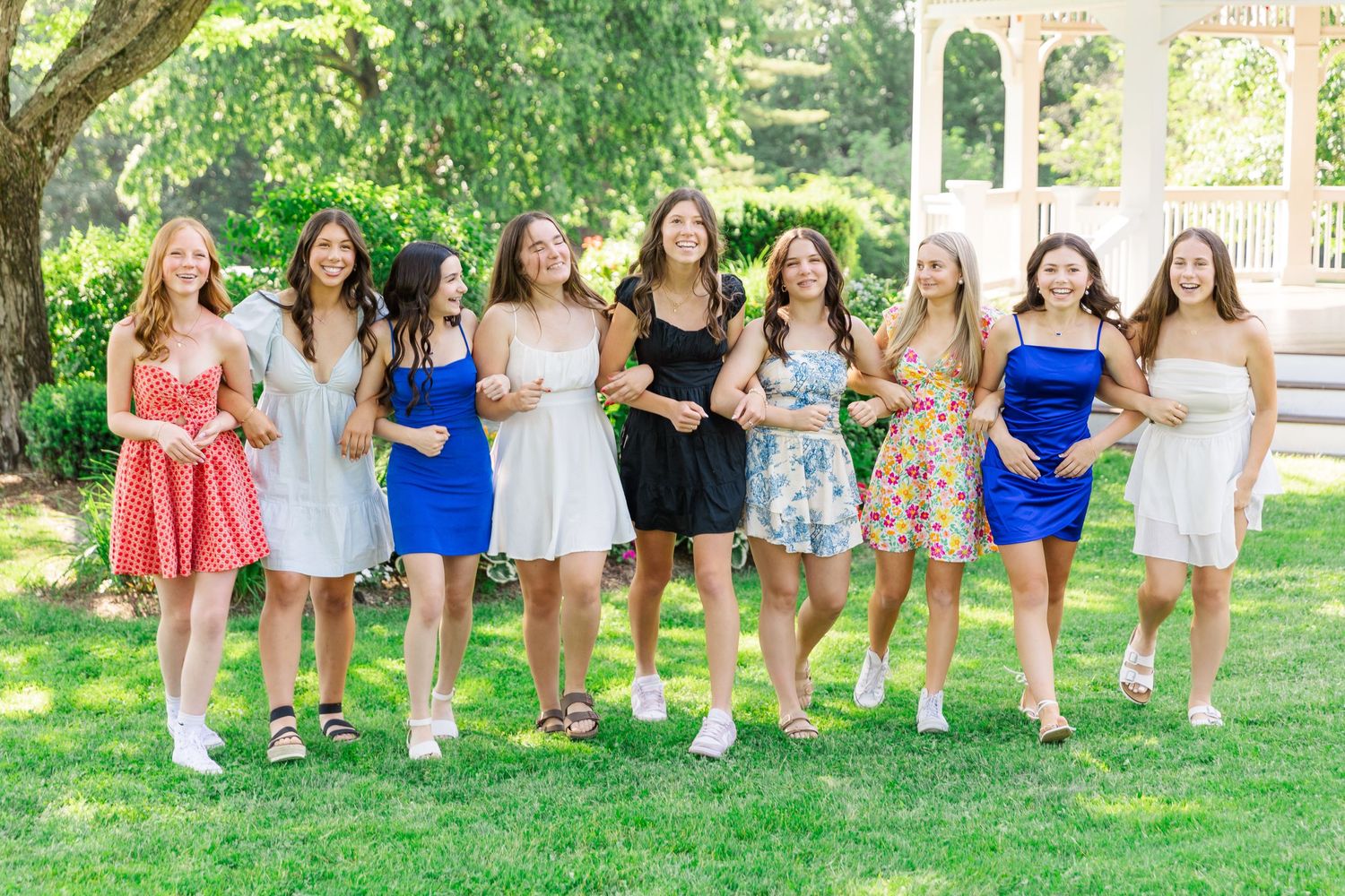 best friend graduation photo session