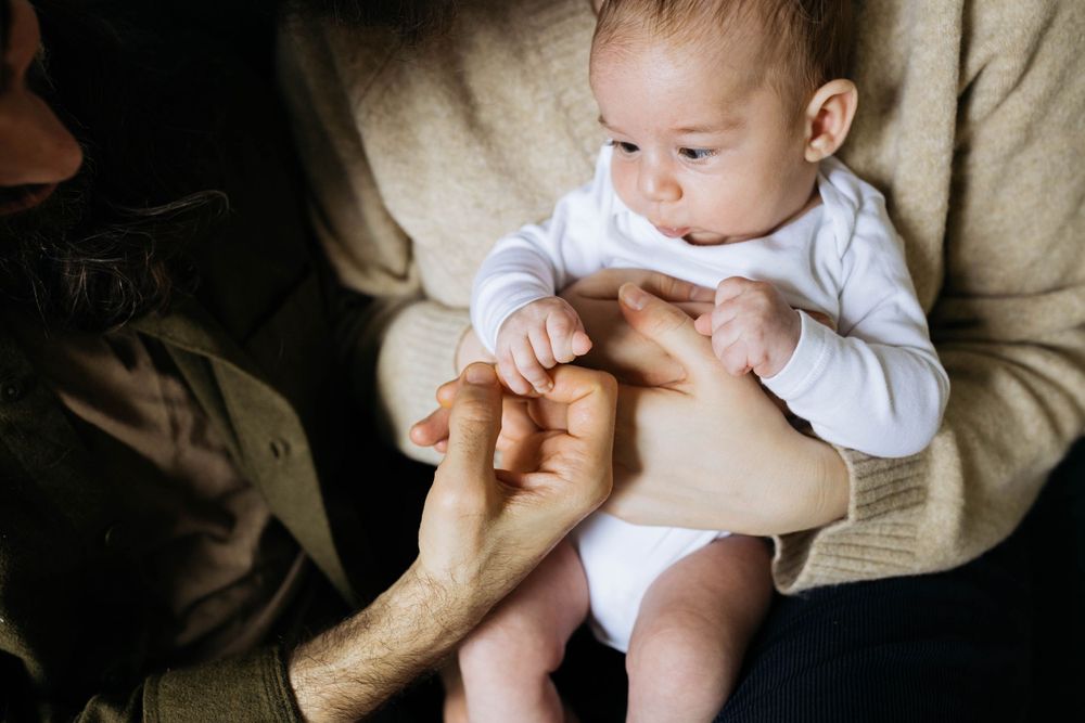newborn photos with older baby