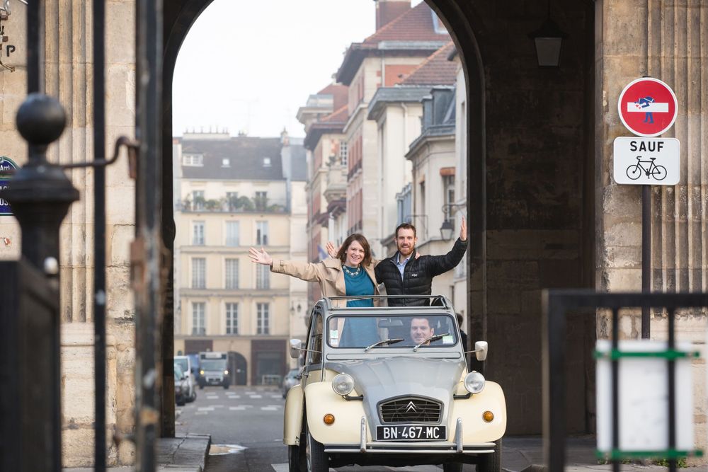 Authentic Parisian street session with a French vintage car by Picmytrip Paris.