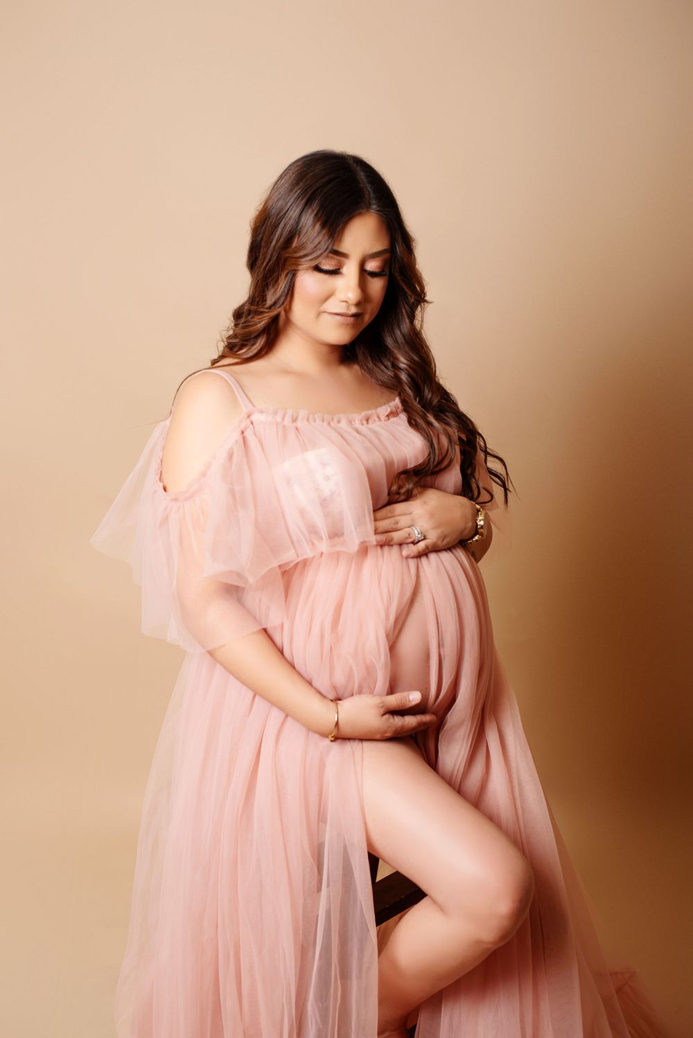 Sandra Gonzalez Photography offers high-end portrait experiences in Fremont, California, designed to celebrate your beauty and individuality