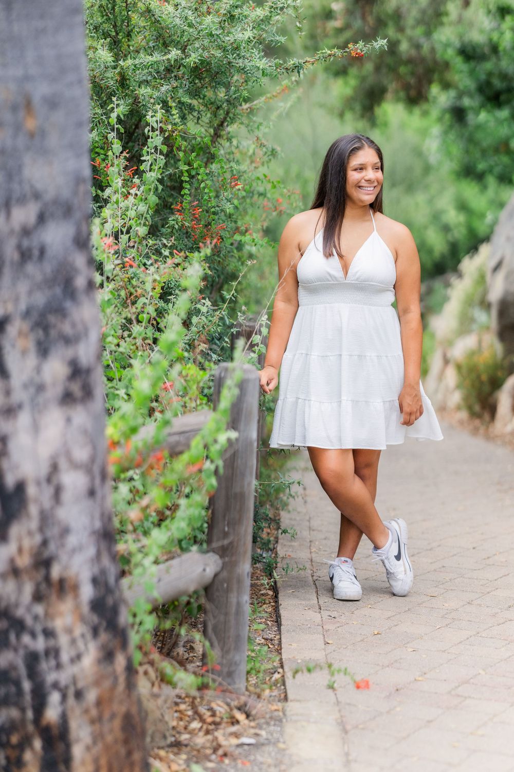 Senior Rep Team Simi Valley, Sarah Simi High School, Fun Senior Photography Group, Outdoor photography near me, Natural light photographer