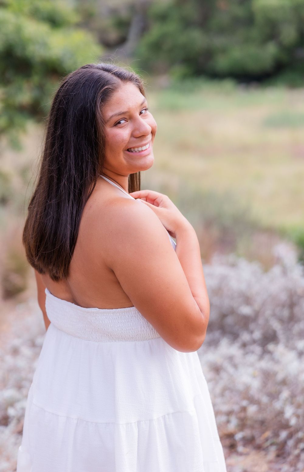 Senior Rep Team Simi Valley, Sarah Simi High School, Fun Senior Photography Group, Outdoor photography near me, Natural light photographer