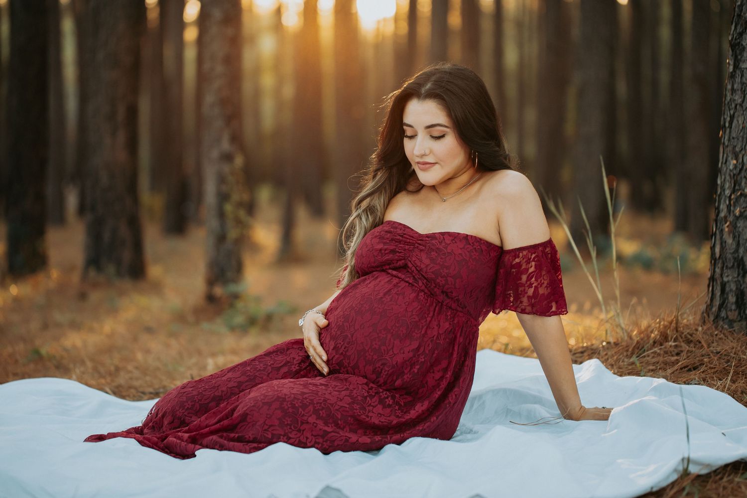 pregnant woman maternity photo