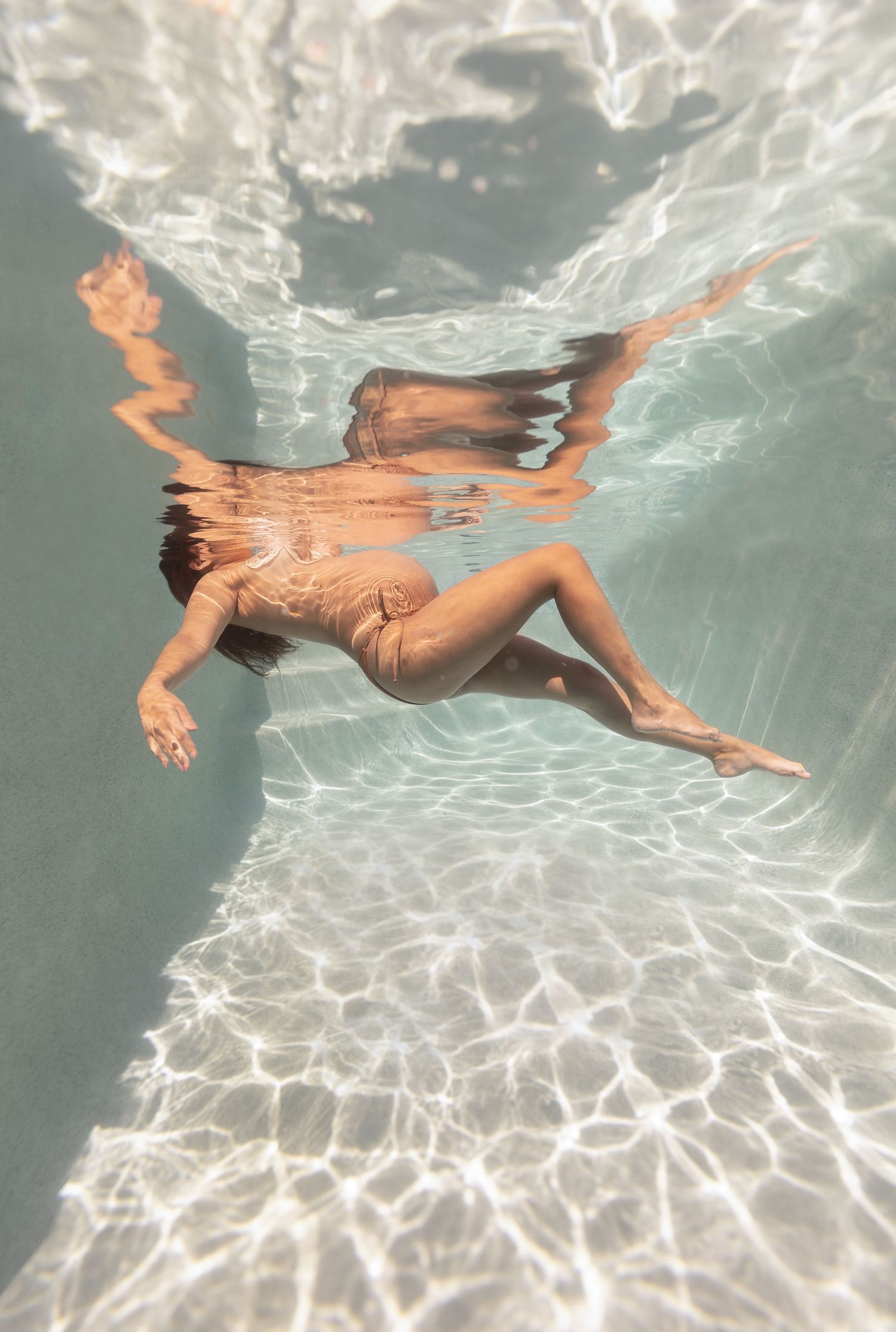Under water, maternity, Sunshine Coast pregnancy, Sunshine Coast water photographer, Sunshine Coast maternity photographer, Sunshine Coast