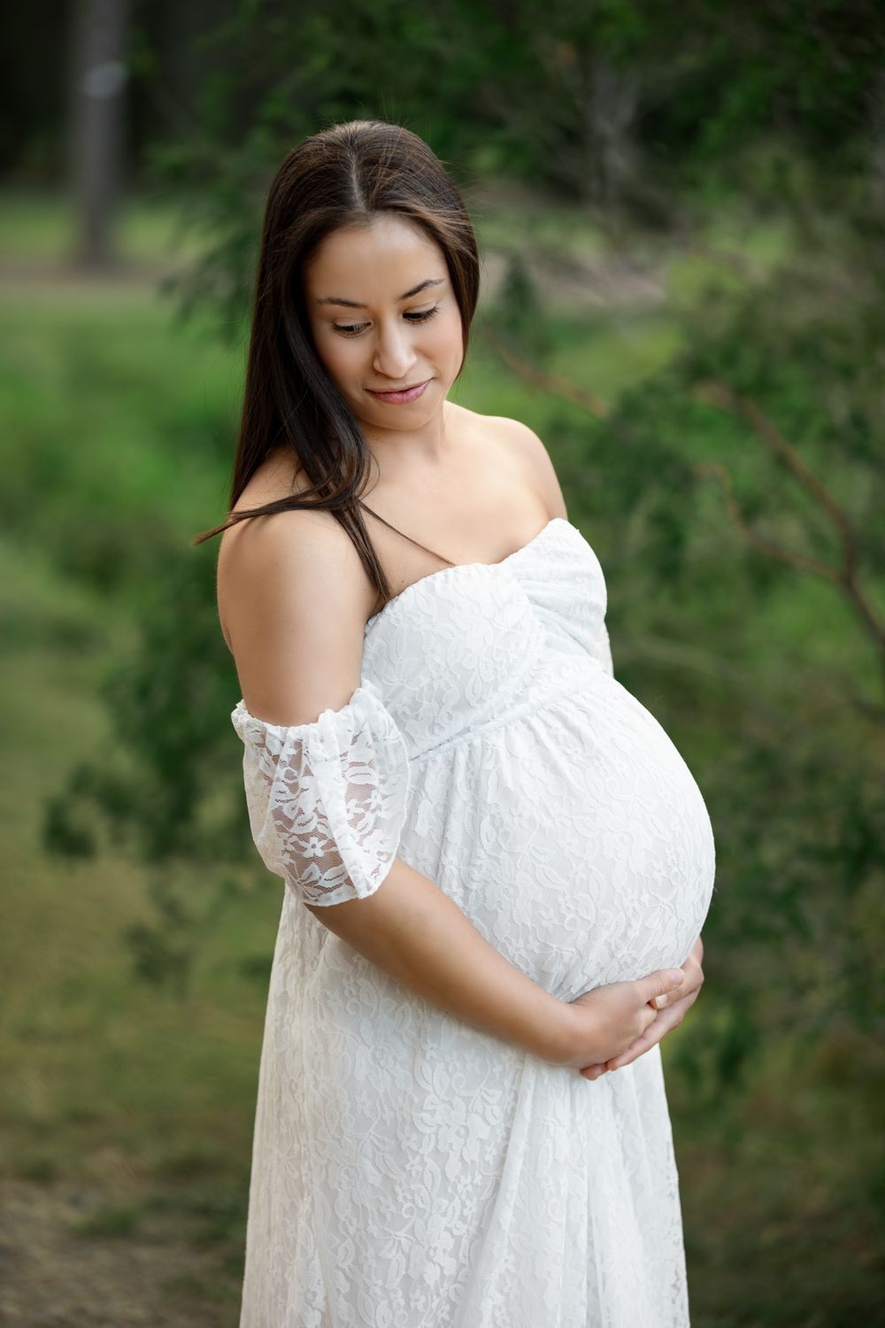 Maternity pregnancy photographer photography bump Brisbane Ipswich hospital maternity photos outdoors oxley forest lake
