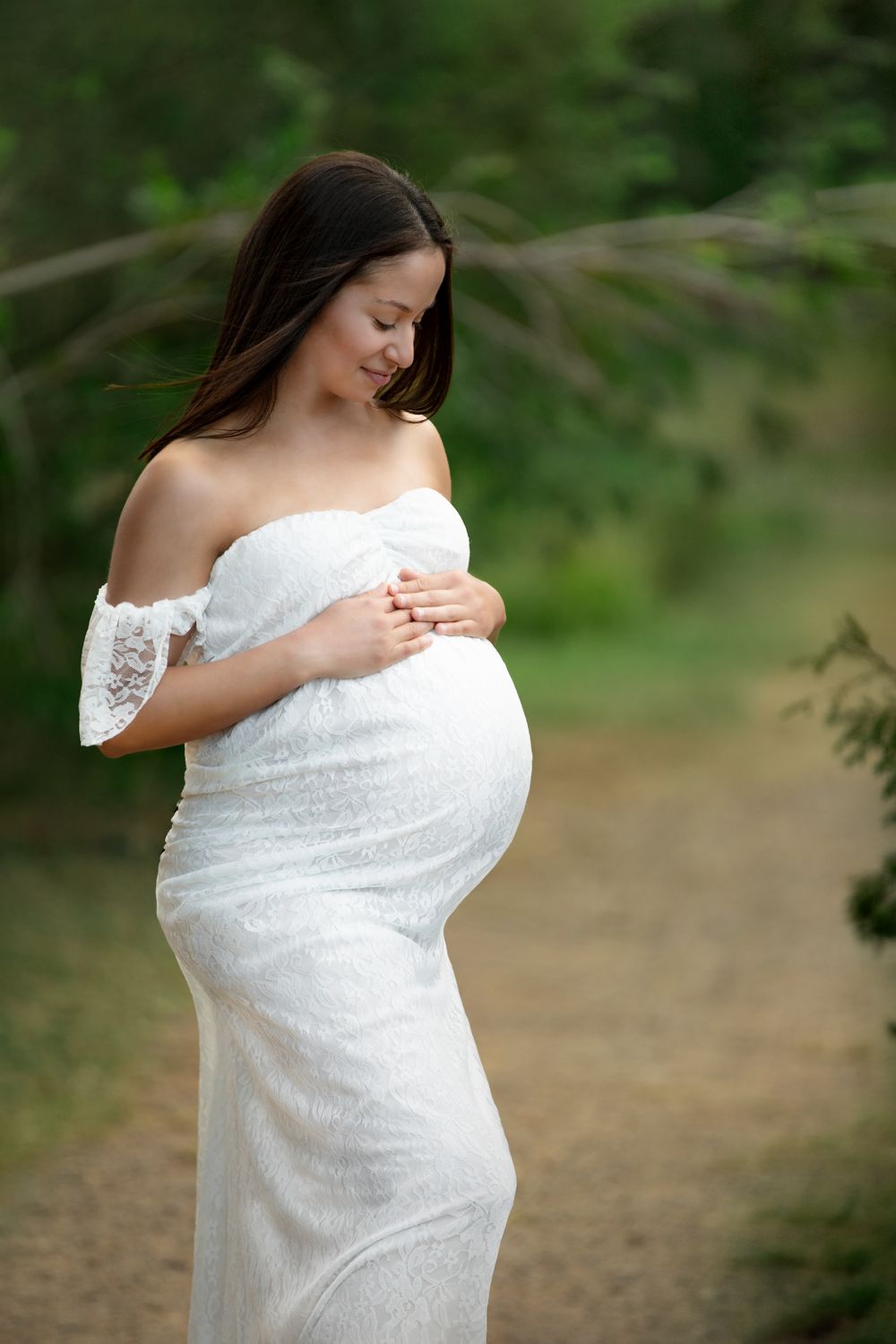 Maternity pregnancy photographer photography bump Brisbane Ipswich hospital maternity photos outdoors oxley forest lake