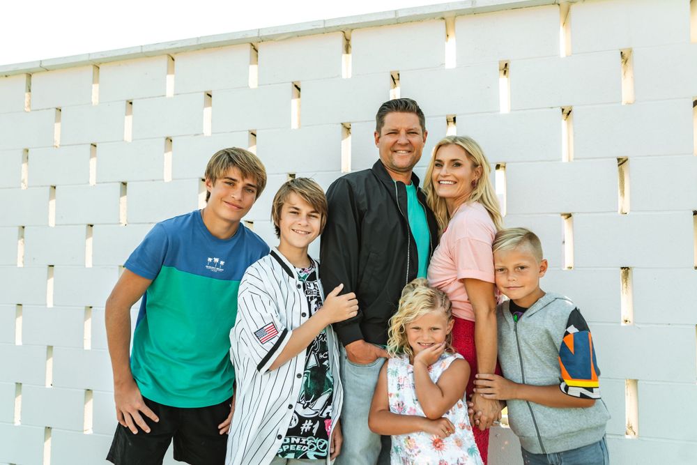 Family photo session bright
