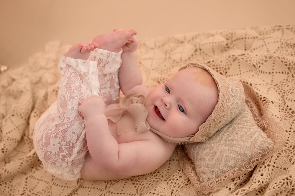 Aberdeen sitter baby photography