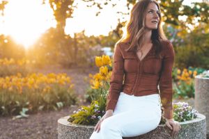 branding portraits, lifestyle portraits, goddess, sunset, tulips