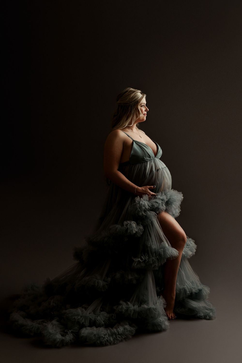 Wichita maternity photographer, maternity photography near me Wichita, maternity photoshoot, maternity photography packages