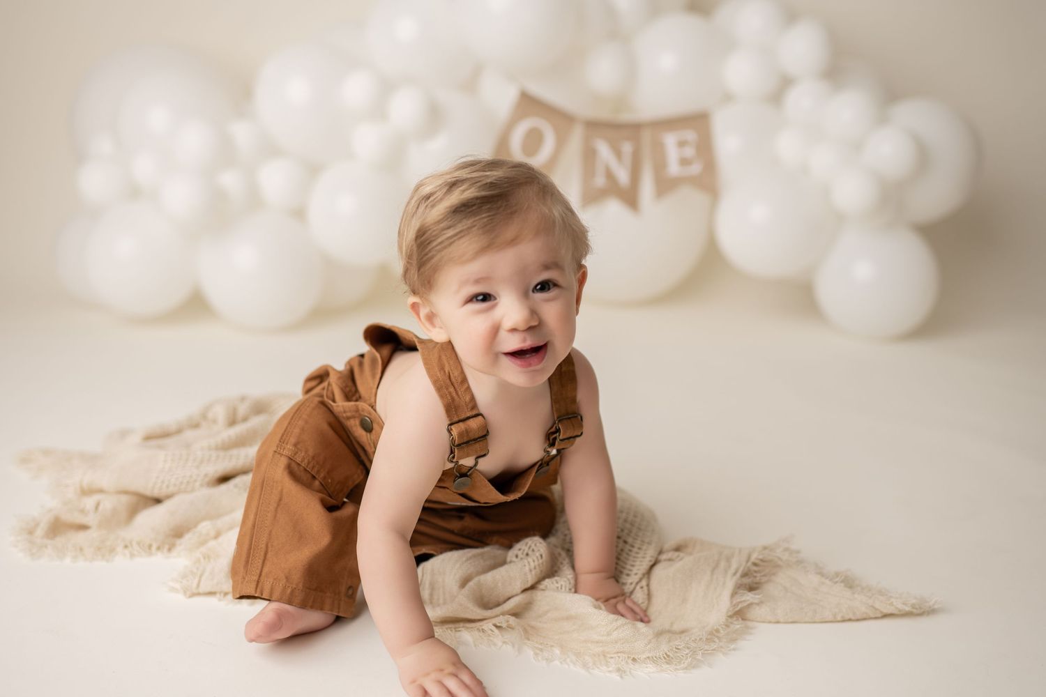 Braselton, Flowery Branch, Buford, Sugar Hill, Hoschton, Dacula
Newborn & Family Photographer
Cake Smash, Senior Portraits, Headshots
