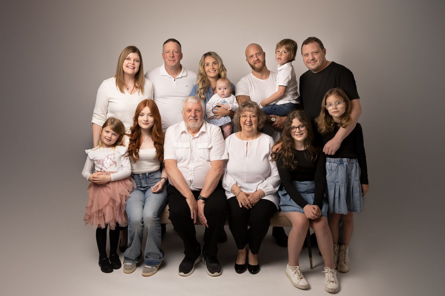 Through generations of love: Family generation photography that beautifully portrays the bonds, wisdom, and legacy passe