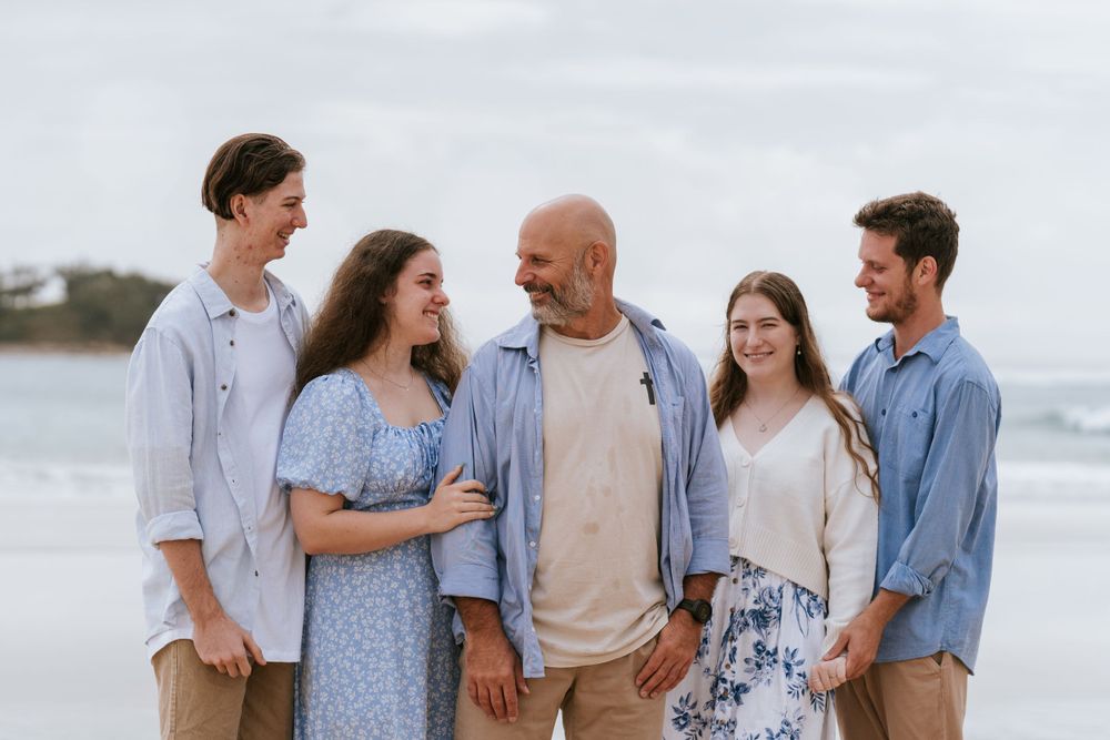 Capturing Cherished Bonds: Extended Family Portrait Sessions at Cotton ...