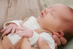 Melissa Stuer Photography Moederschapsfotograaf Moerbeke Oost-Vlaanderen
newborn fotoshoot baby slapende baby newbornfotograaf