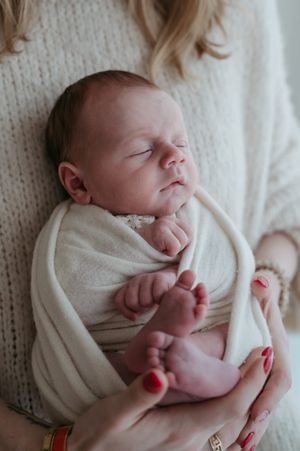 Melissa Stuer Photography Moederschapsfotograaf Moerbeke Oost-Vlaanderen
newborn baby jongen pasgeborene newbornfotograaf koewacht