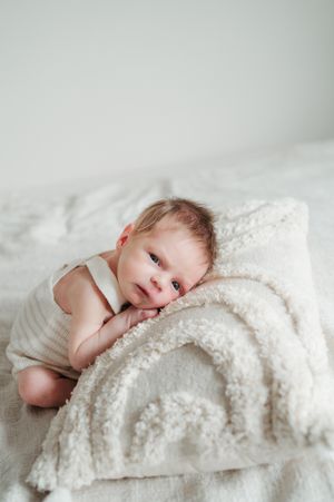 Melissa Stuer Photography Moederschapsfotograaf Moerbeke Oost-Vlaanderen
newborn baby jongen pasgeborene newbornfotograaf