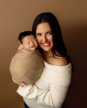Fine art newborn photographer serving Scioto County Ohio and surrounding tri state regions