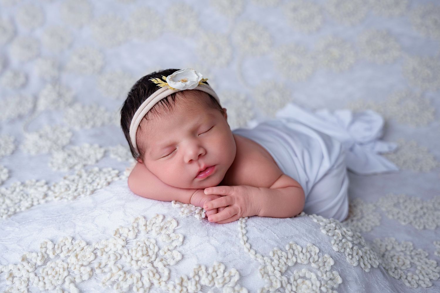 midland tx newborn photographer midland tx photographer studio newborn session posed newborn photo session photographers midland tx