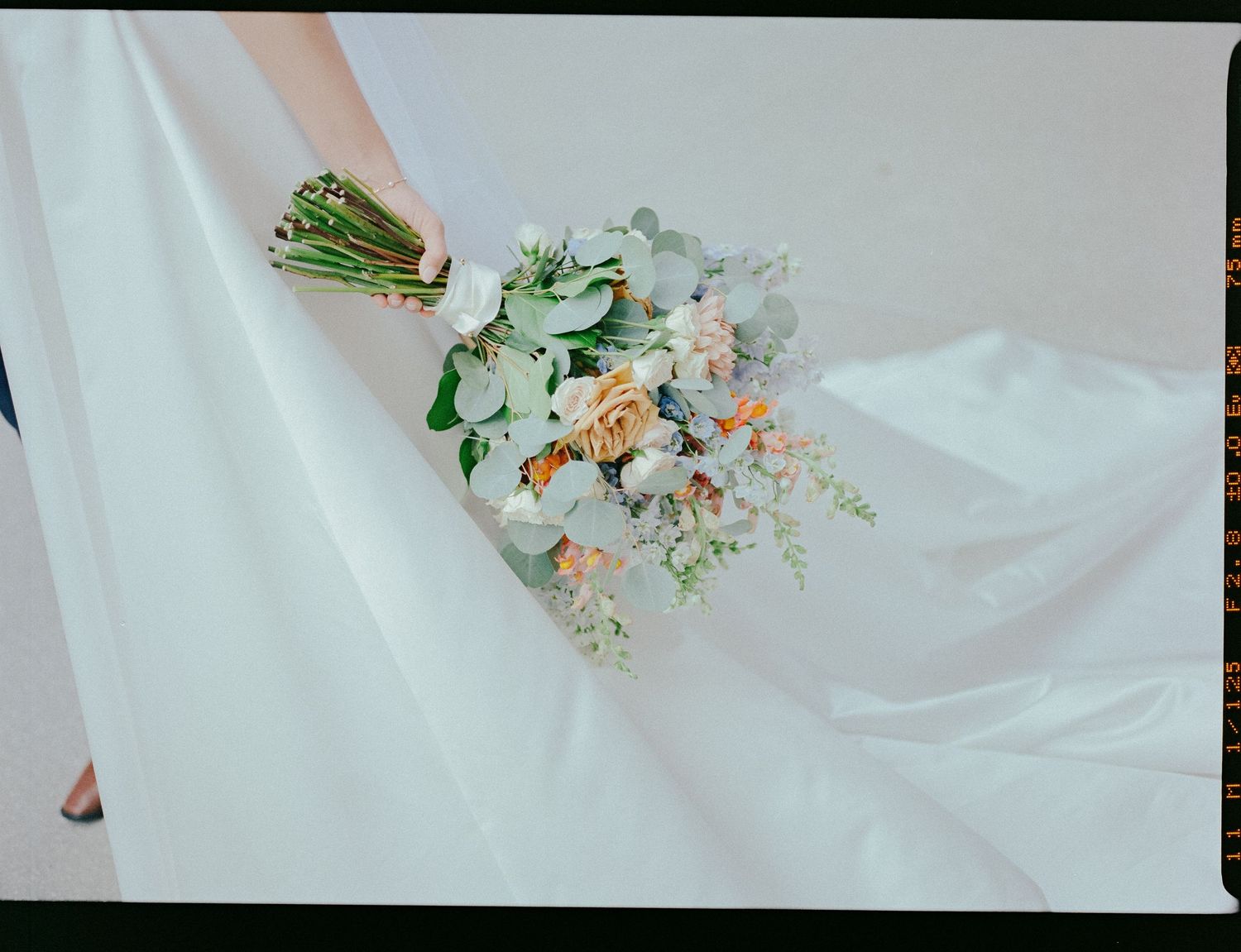 orlando film and digital wedding photography near me. specializing in candid, documentary, and editorial styles.