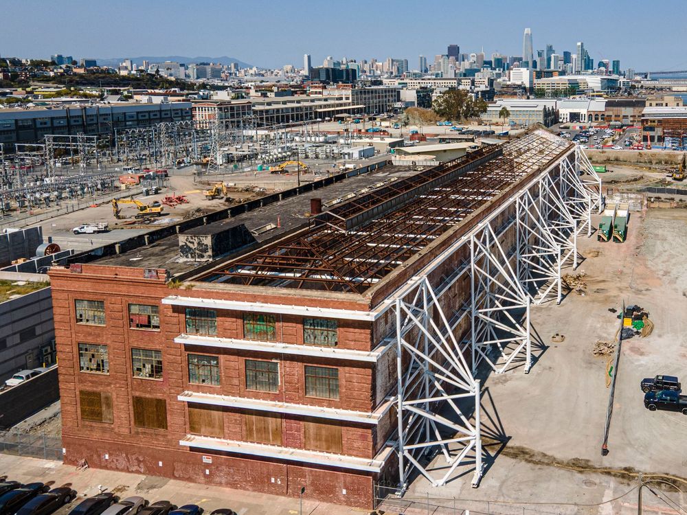 Structure stabilization
Aerial documentation showing the temporary support system installed to stabilize & preserve the existing structure.