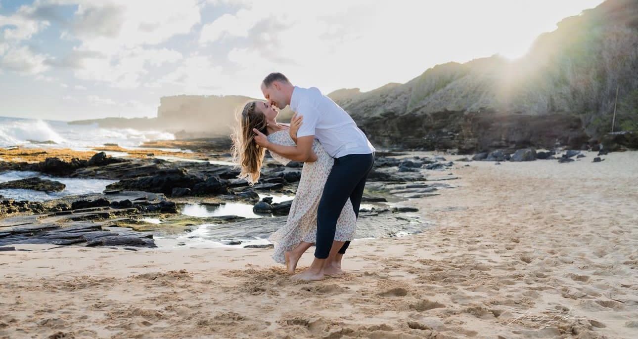 Family photographer Oahu Hawaii
Couple photographer
Family beach photo session 
Beach photoshoot 
Photographer Oahu Hawaii
Proposal