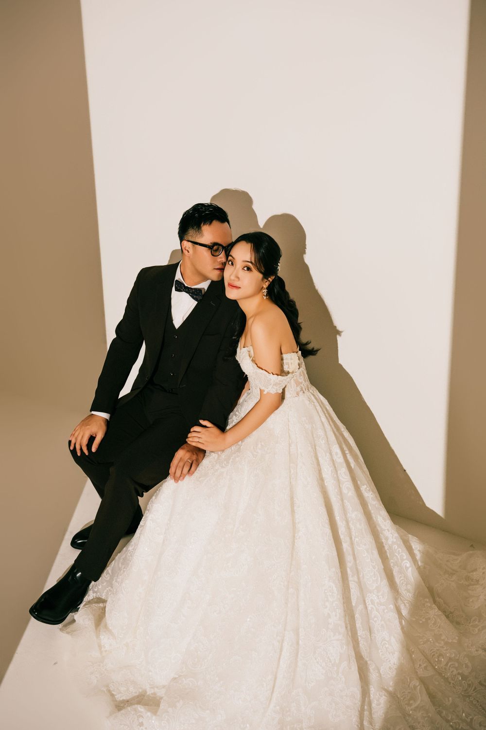夏天婚紗WhiteLily婚紗、墾丁時尚高級婚紗、草原海邊婚紗、高雄美式棚拍婚紗、屏東自助婚紗攝影工作室推薦、韓式婚紗，小紅書婚紗、明星氛圍婚紗、海外婚紗招募中、海外婚禮推薦、戶外證婚場地、高雄台南自主婚紗、紐西蘭皇后鎮駐點婚紗婚禮攝影家庭