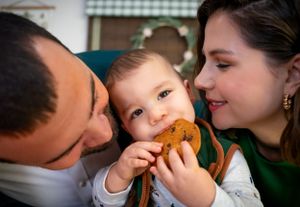 Candid family moments captured during relaxed lifestyle photo session.