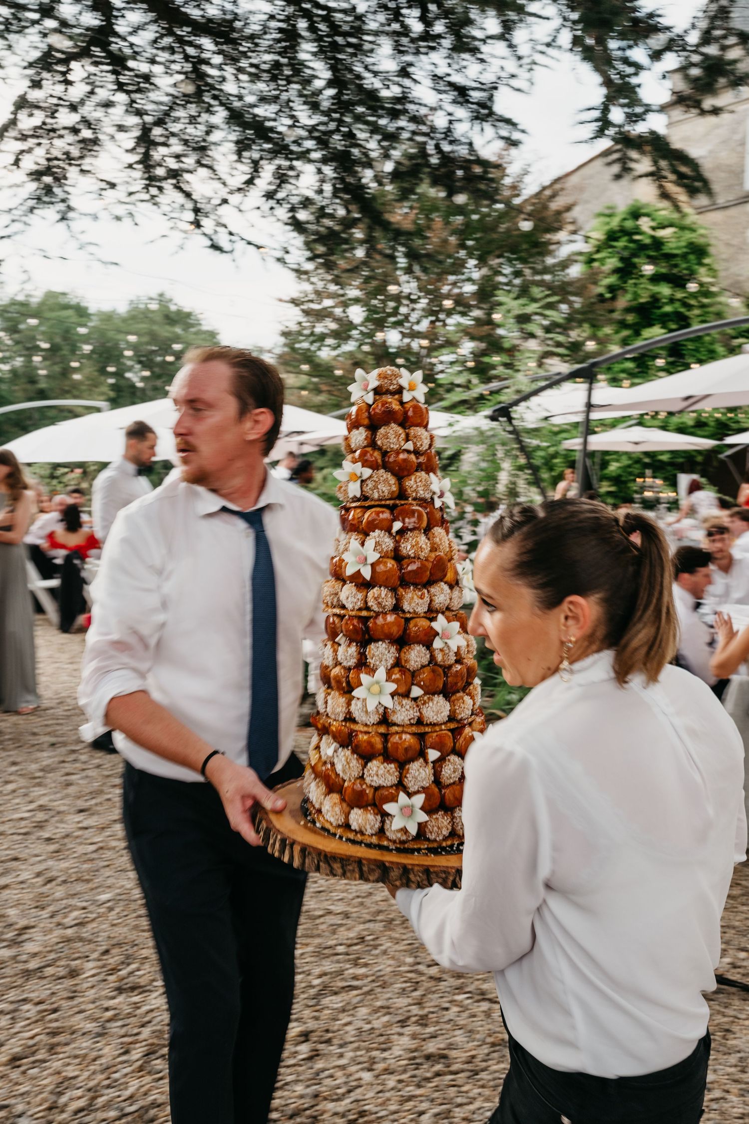 croquembouche wedding cake