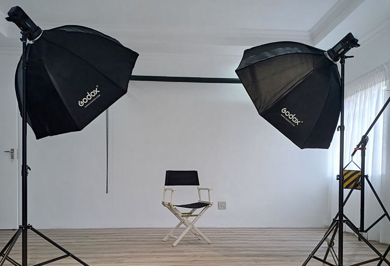 Studio photography course. Studio photography encompasses product and a variety of people related  photoshoots.