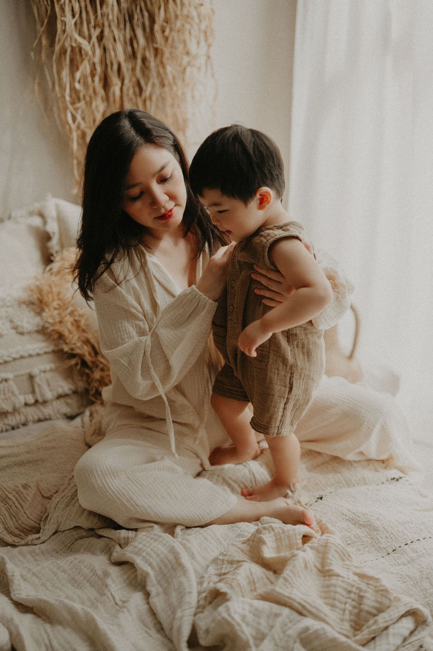Based in Singapore. Timeless, heartfelt photography for maternity, newborn, babies, parenthood, families, and life’s beautiful moments.