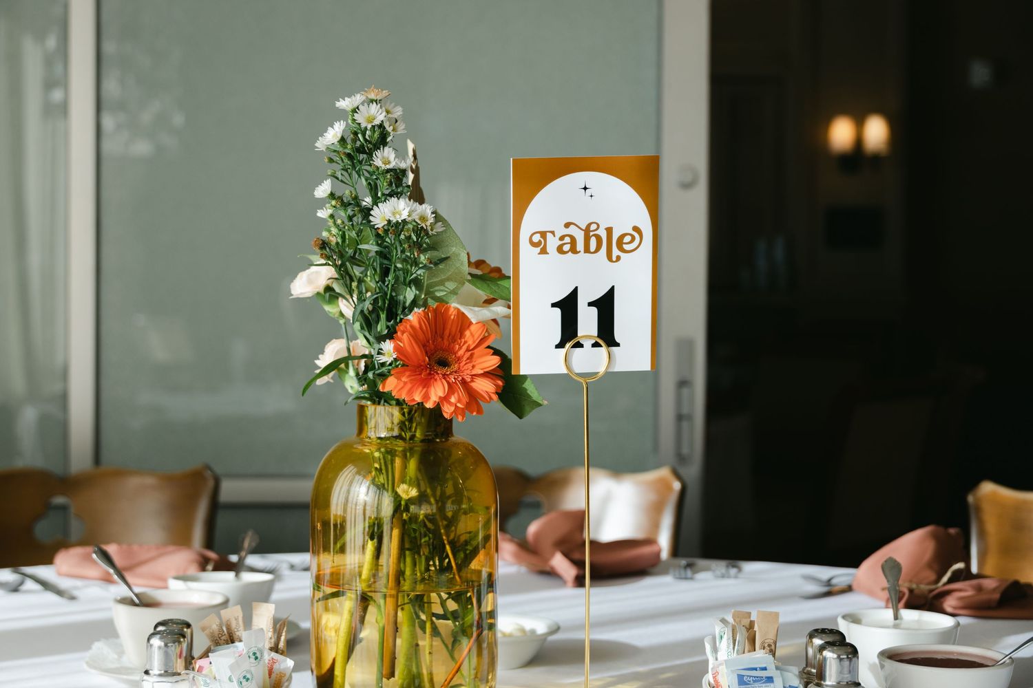 Floral arrangement at a Lakeland wedding venue Lone Palm Golf Club.