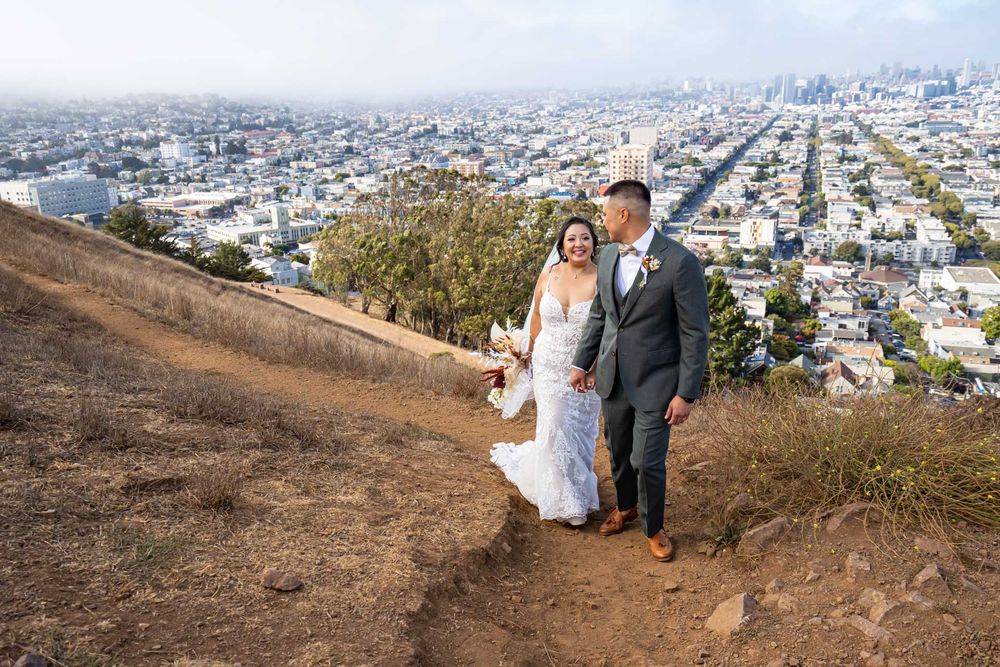 bride and groom photo at Bernal Heights Park, San Francisco