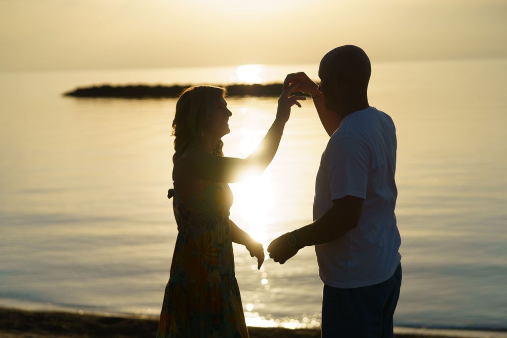 Erie, Pennsylvania couples portrait session at Presque Isle beach