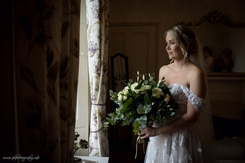 Nottingham wedding photographer Walled Garden Beeston Wedding