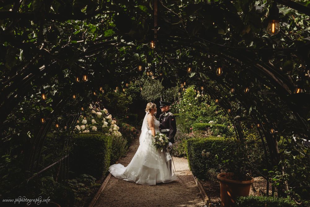 Nottingham wedding photographer Walled Garden Wedding