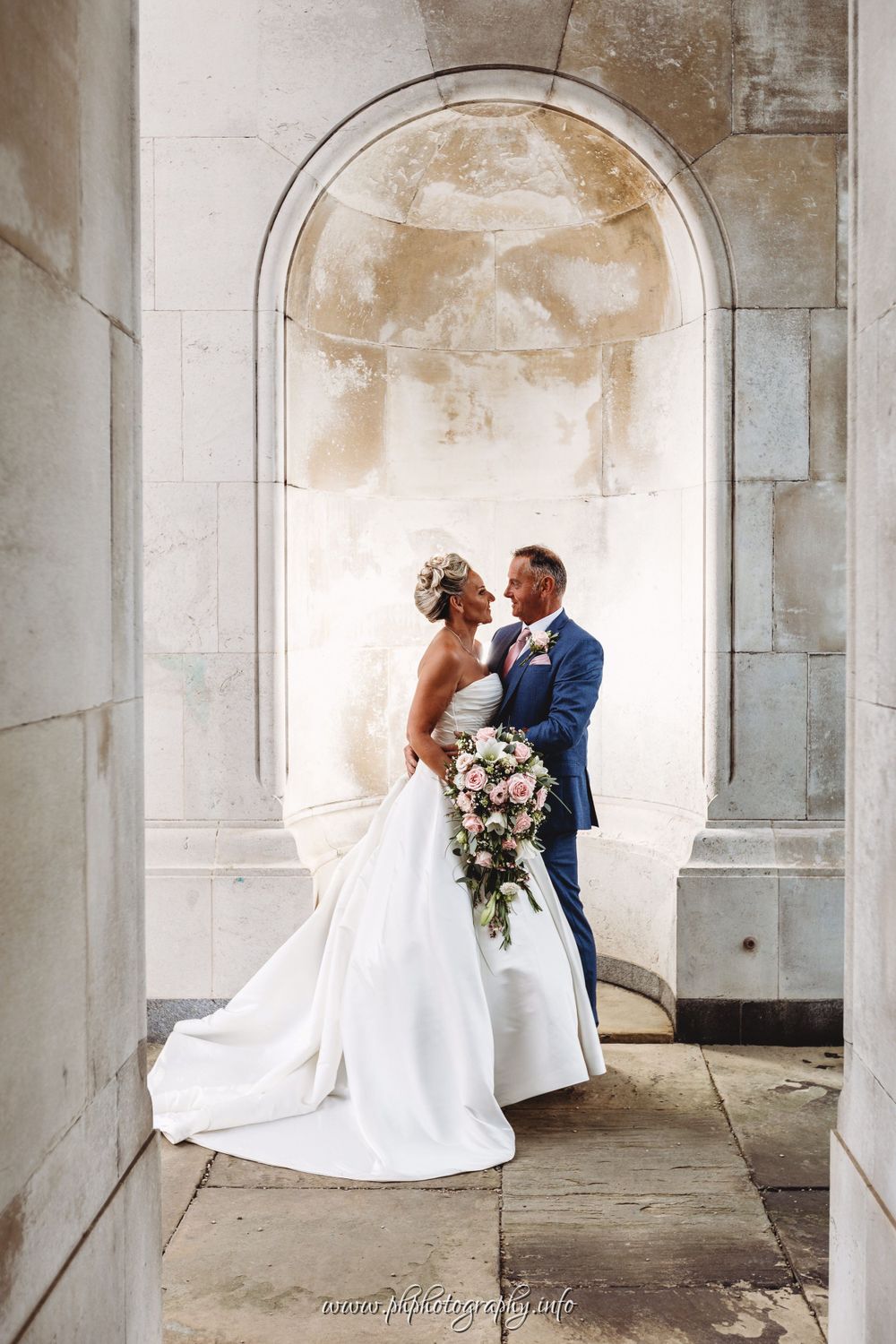 Nottingham Wedding photographer