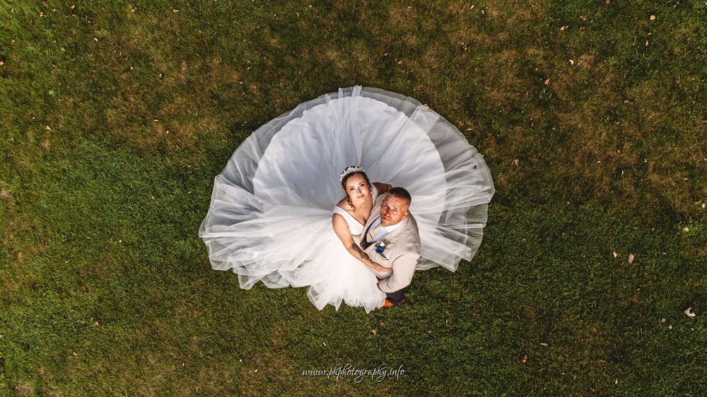 wedding photographer hellidon lakes