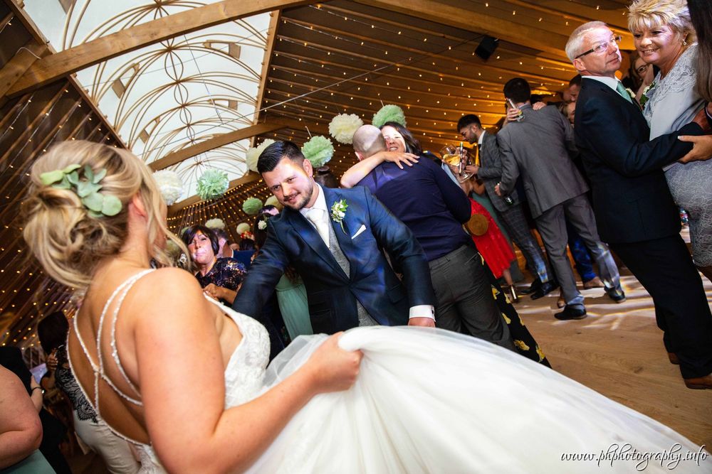 Relaxed Wedding Photographer
Cinematic Wedding Photographer
Cinematic Wedding Videographer
Luxury Wedding Photographer
Candid Wedding Photog