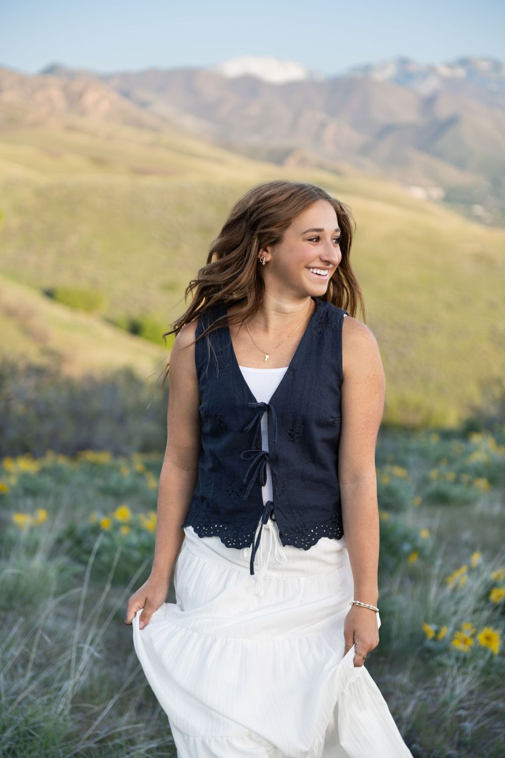 Salt Lake City senior phot in the foothills