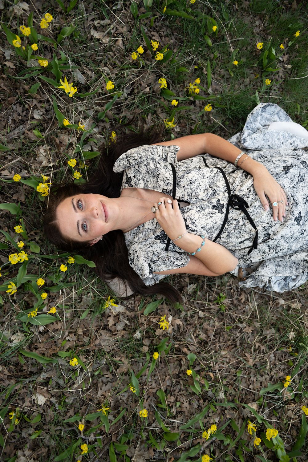 High School Senior photos in wildflowers