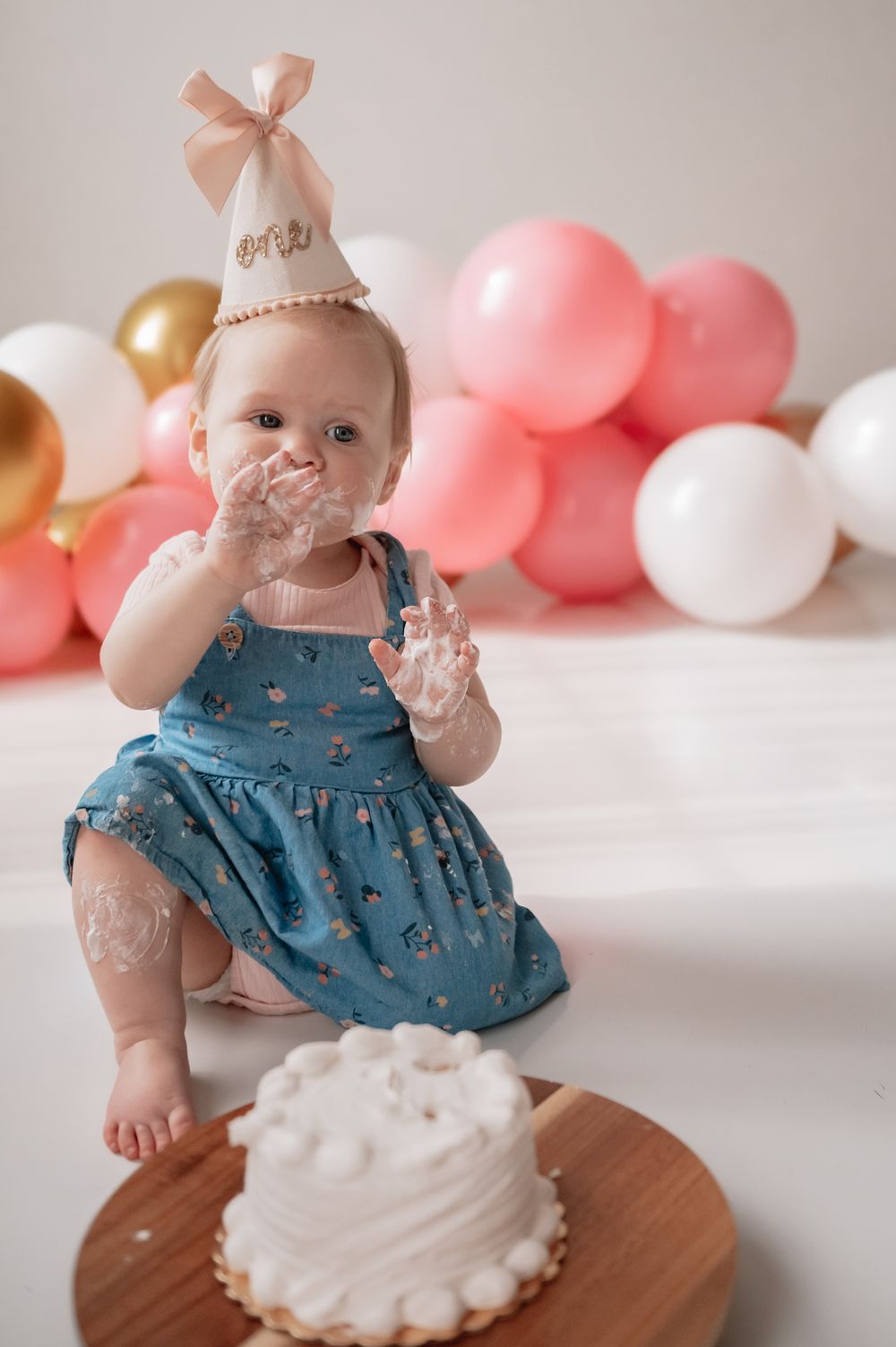 Rutland Ma first birthday cake smash photographer