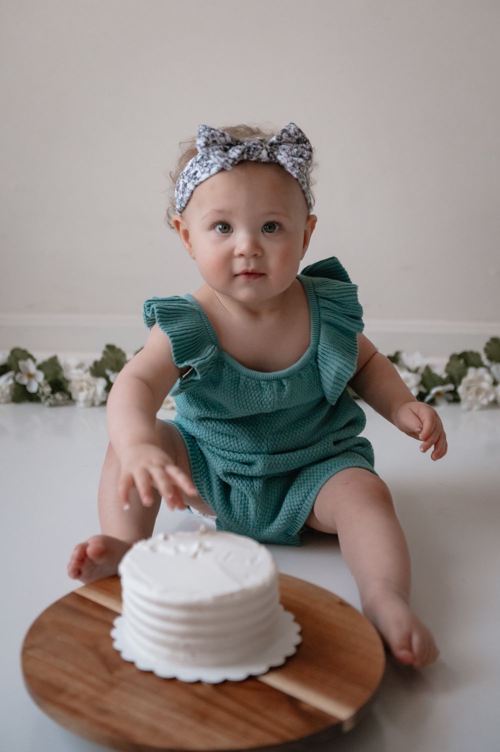Sturbridge MA first birthday cake smash photographer