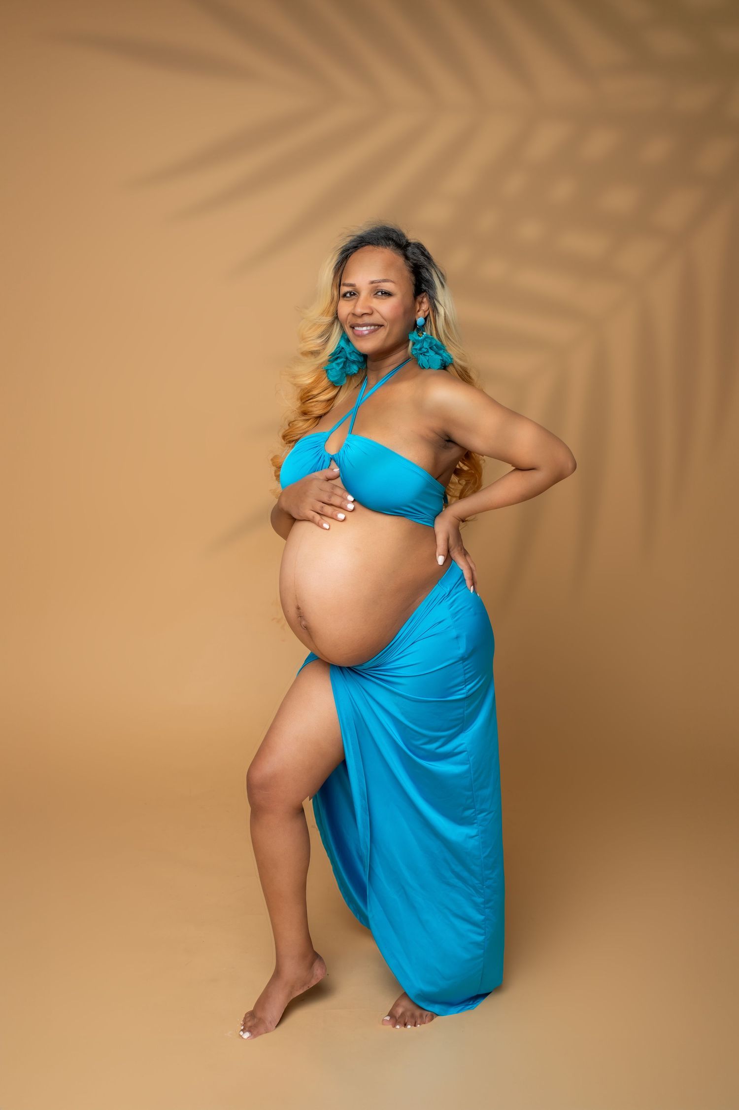 Maternity Photo studio near me, Maternity photographer, Jacksonville Maternity Photographer, Family photographer, Jacksonville photographer