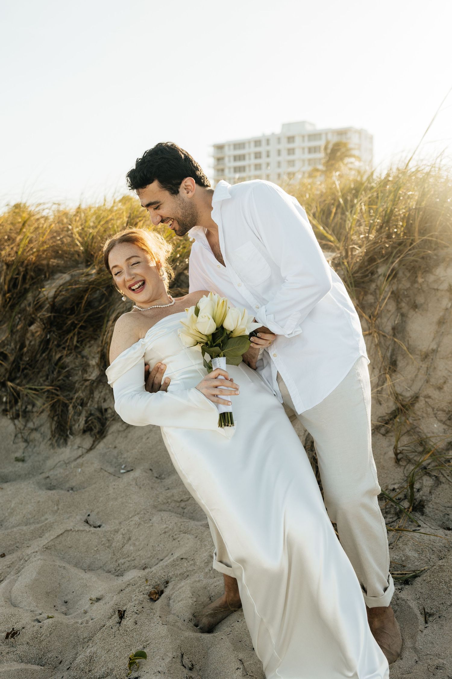 Jacksonville Beach elopement photos. Jacksonville Elopement Photographer, Jacksonville Wedding Photographer  - Lindsay McDow Photography